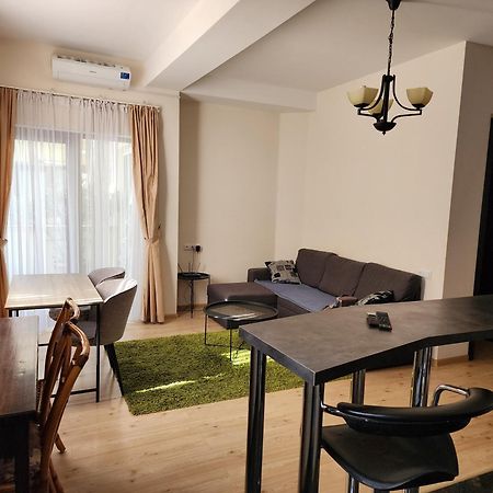 Ferienwohnung Vake-Saburtalo Hillside Tbilisi Exterior foto